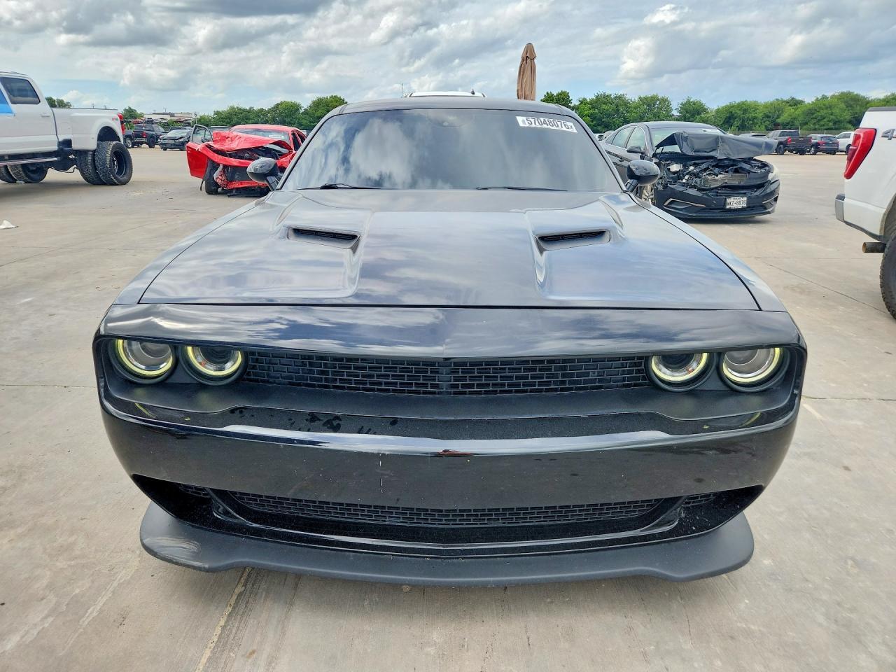 2016 Dodge Challenger R - Image 5