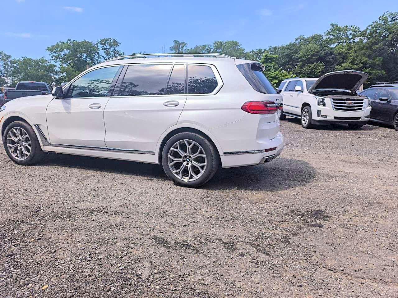2019 BMW X7 xDrive40I - Фото 2