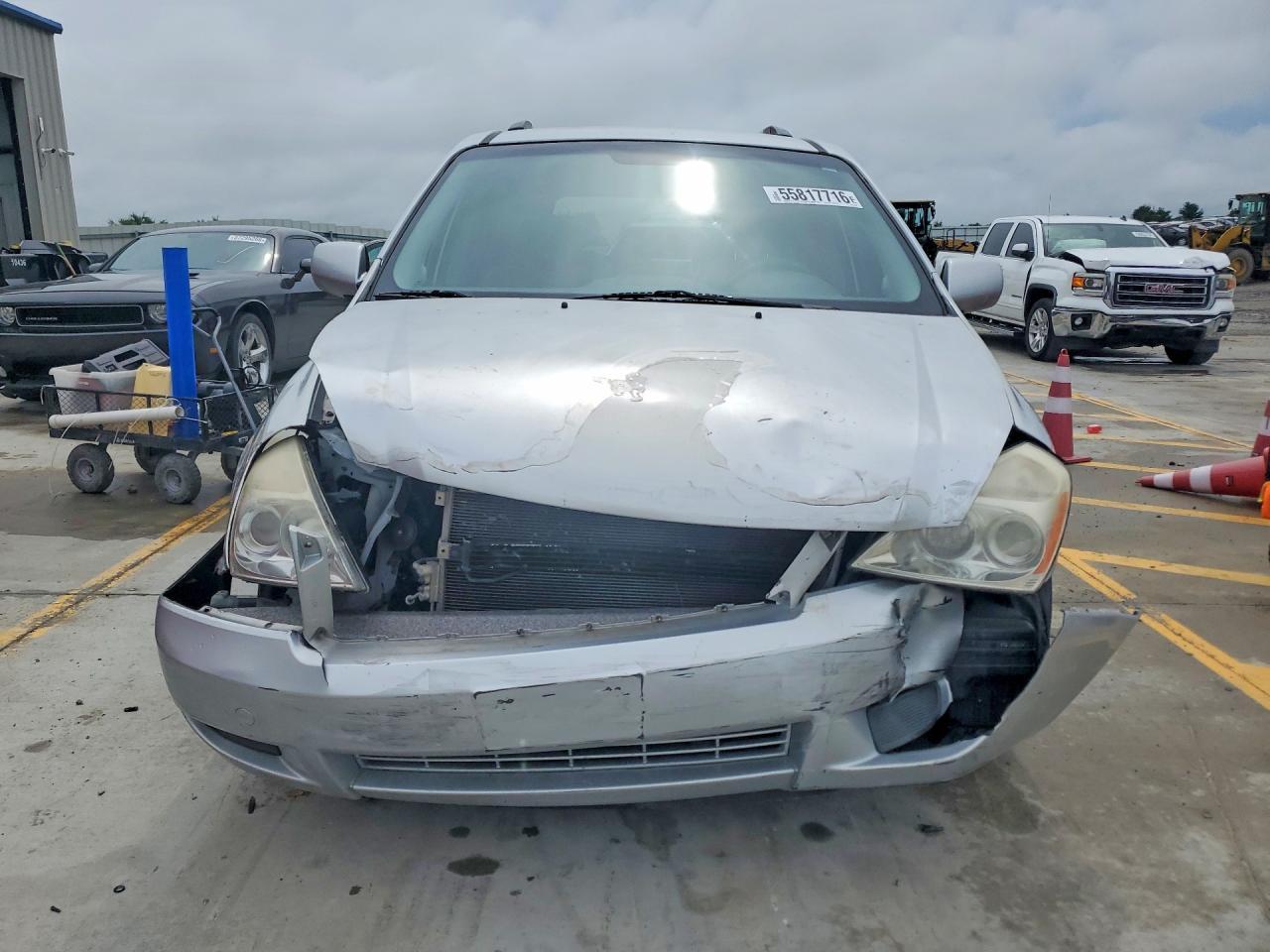 2010 Kia Sedona Lx - Фото 5
