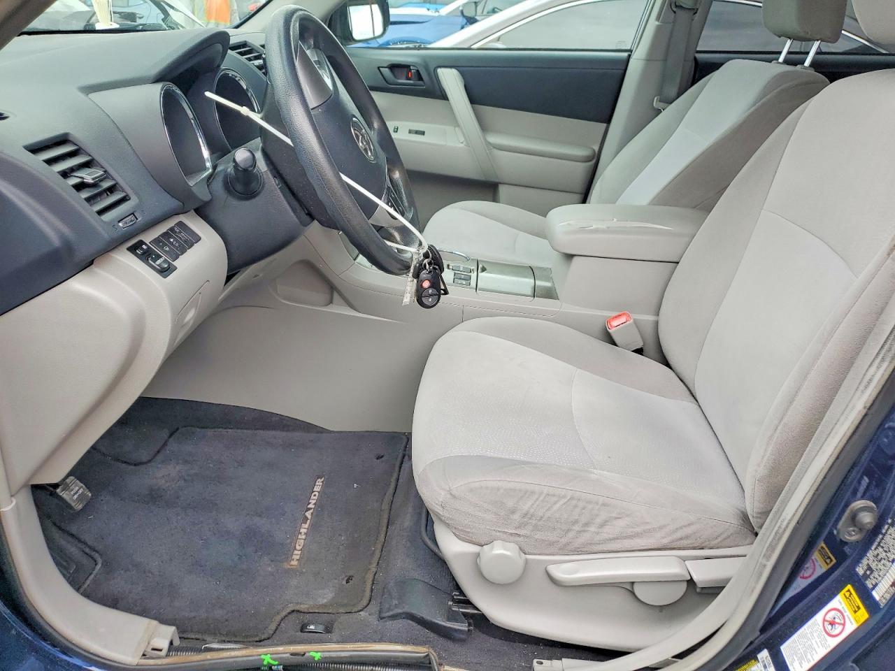 2013 Toyota Highlander Base - Фото 7