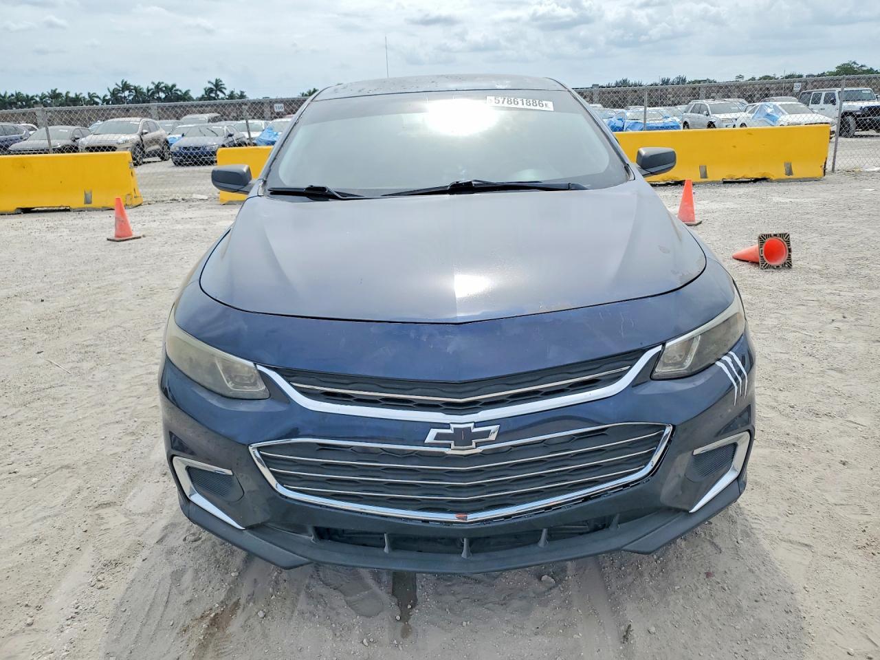 2017 Chevrolet Malibu Ls - Фото 5