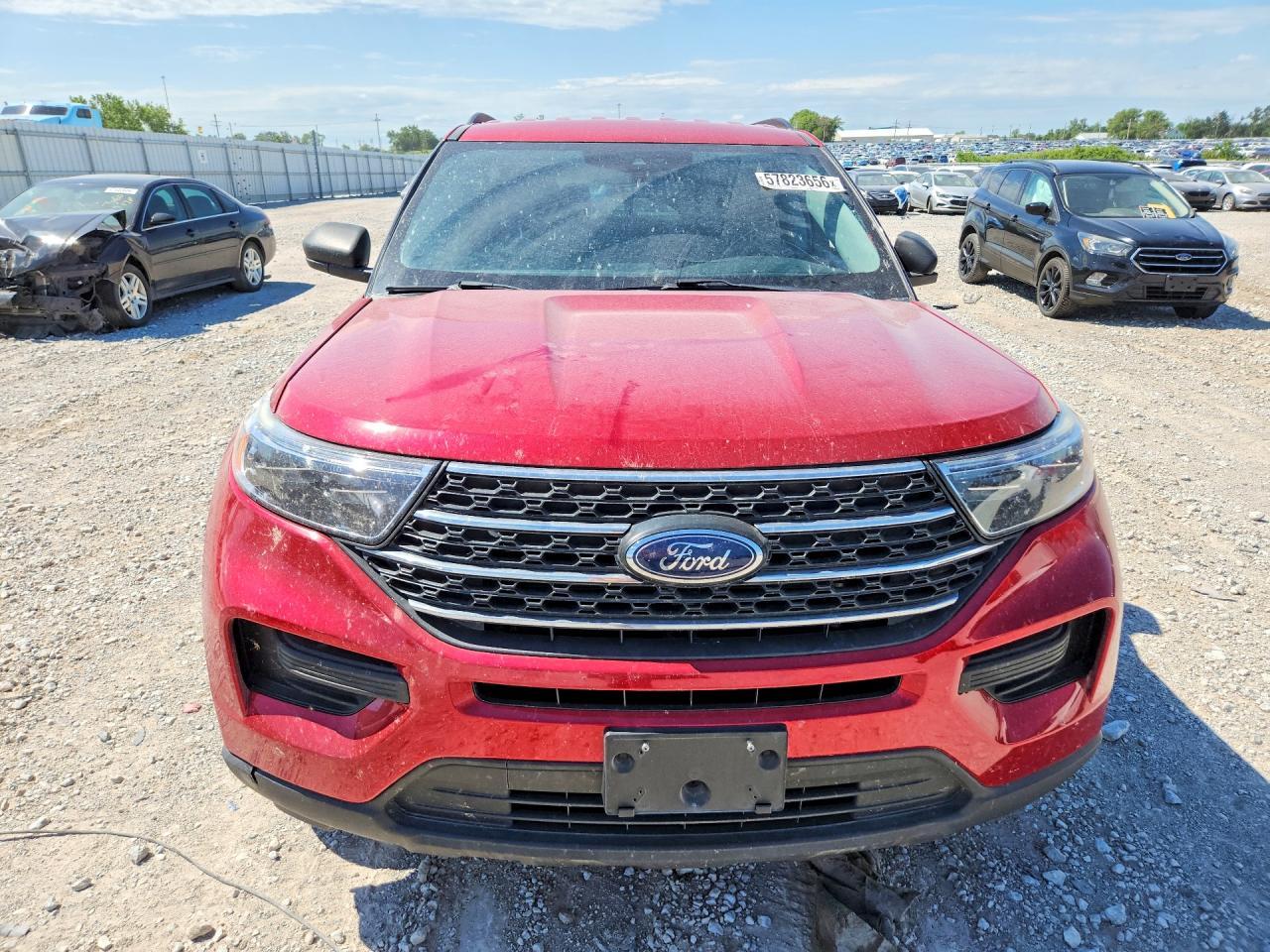2022 Ford Explorer Xlt - Фото 5