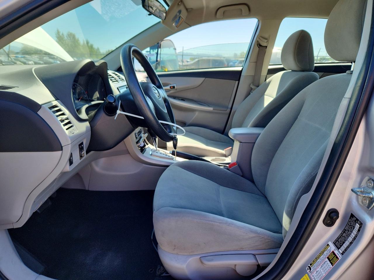 2012 Toyota Corolla Le - Image 7