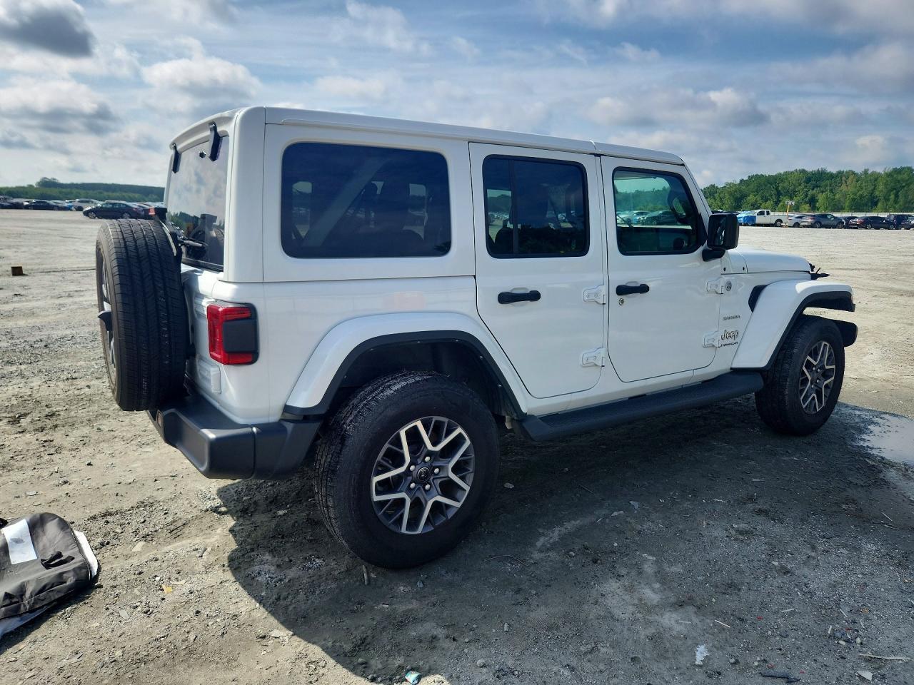 2024 Jeep Wrangler Sahara - Image 3