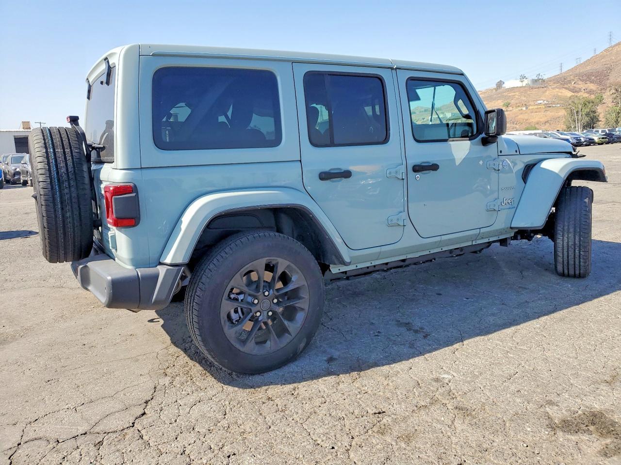2024 Jeep Wrangler Sahara 4Xe - Image 3