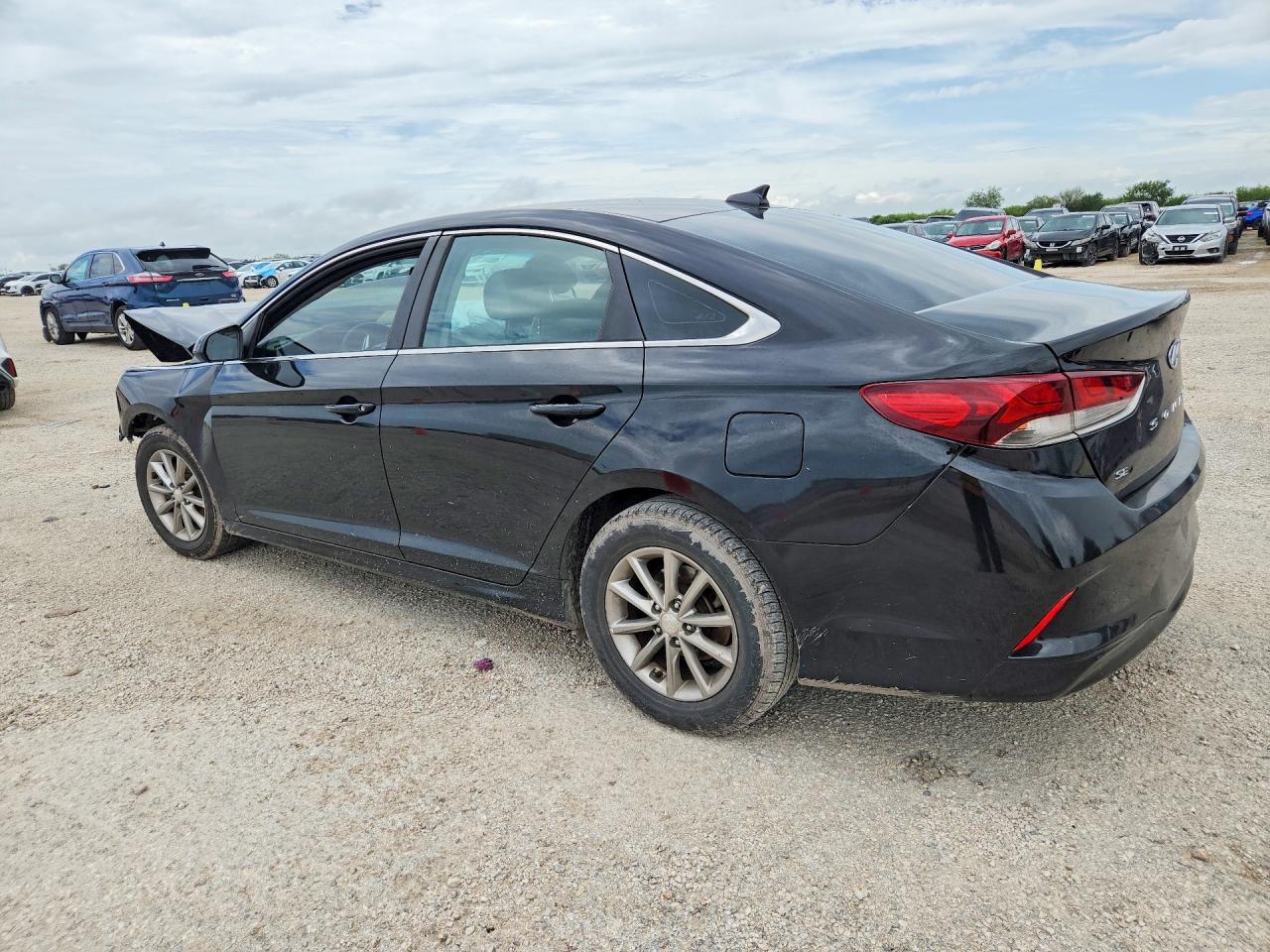 2018 Hyundai Sonata Se - Фото 2