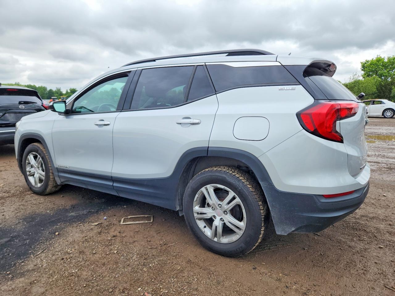 2020 GMC Terrain Sle - Фото 2