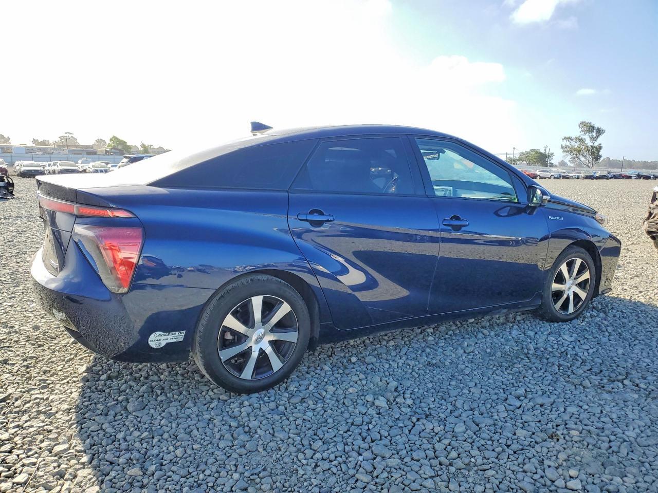 2016 Toyota Mirai - Image 3