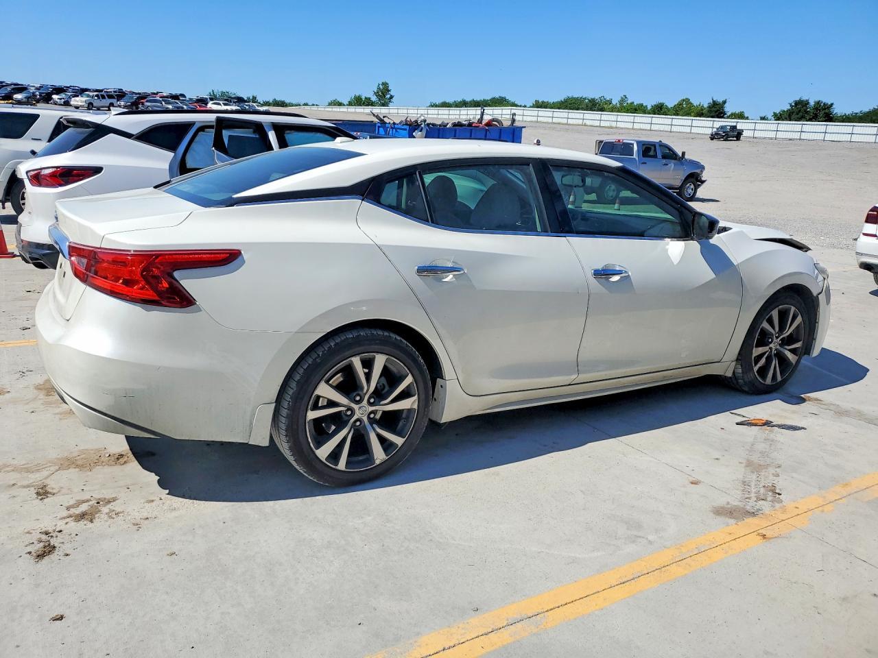2017 Nissan Maxima 3.5 S - Фото 3