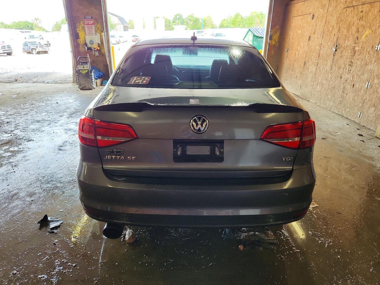 2015 Volkswagen Jetta Tdi - Image 6