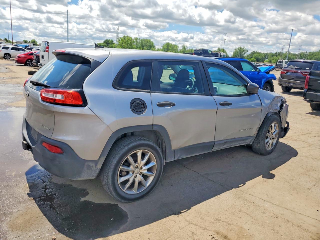 2014 Jeep Cherokee Sport - Фото 3