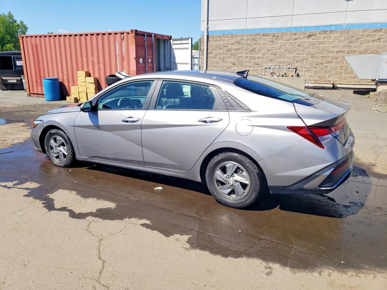 2025 Hyundai Elantra Se - Фото 2