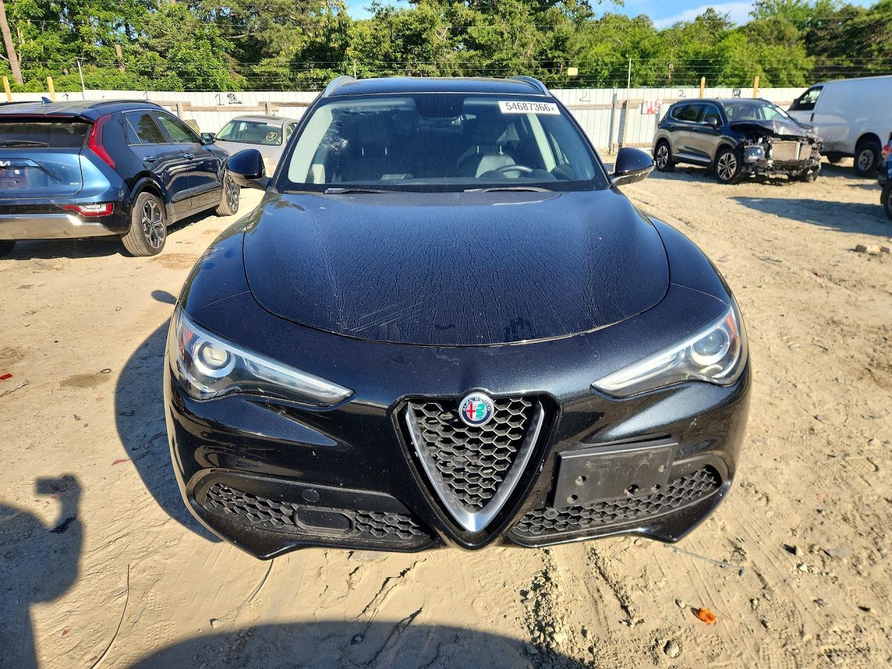 2018 Alfa Romeo Stelvio - Image 5