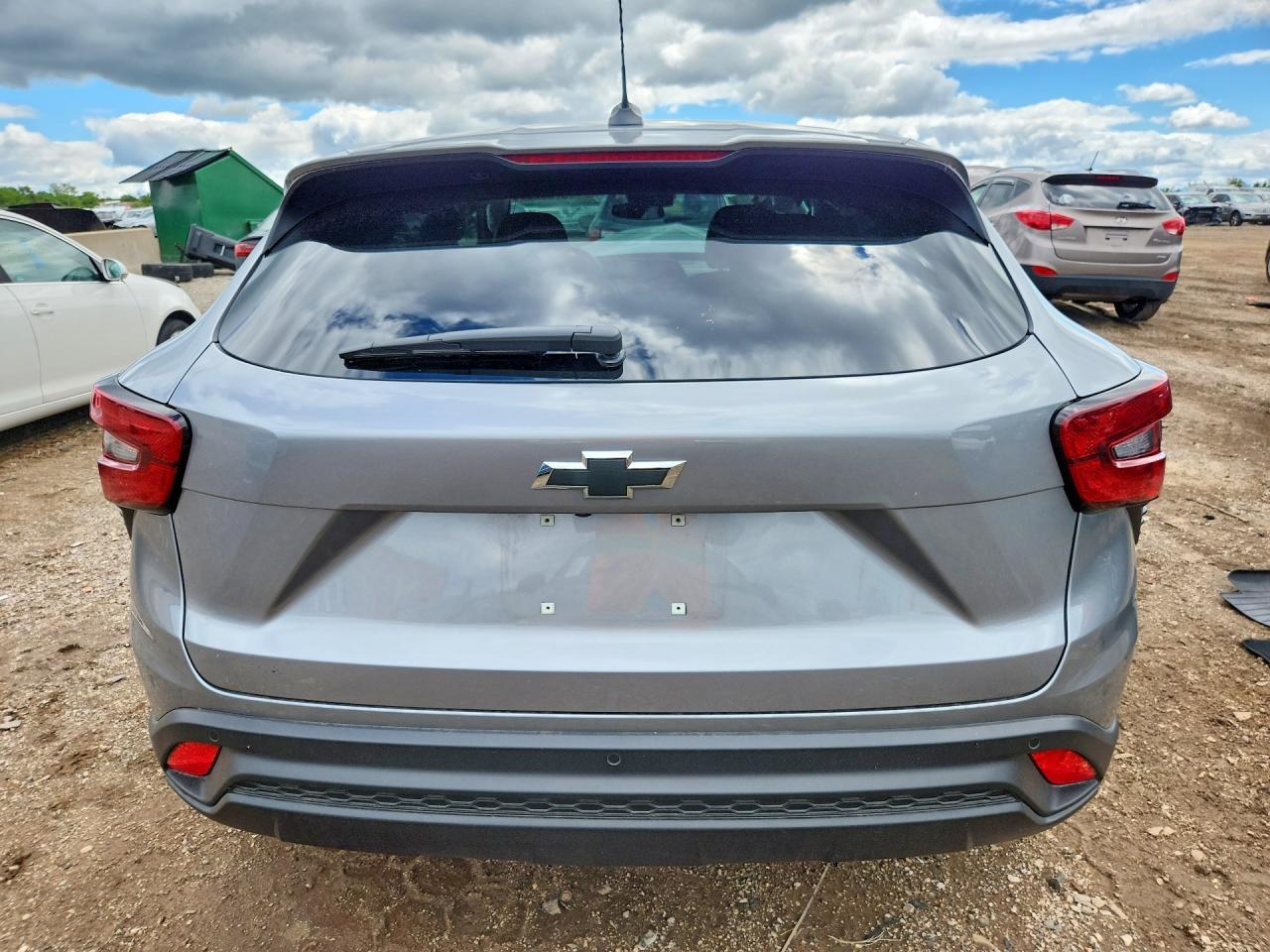 2026 Chevrolet Trax Ls - Фото 6