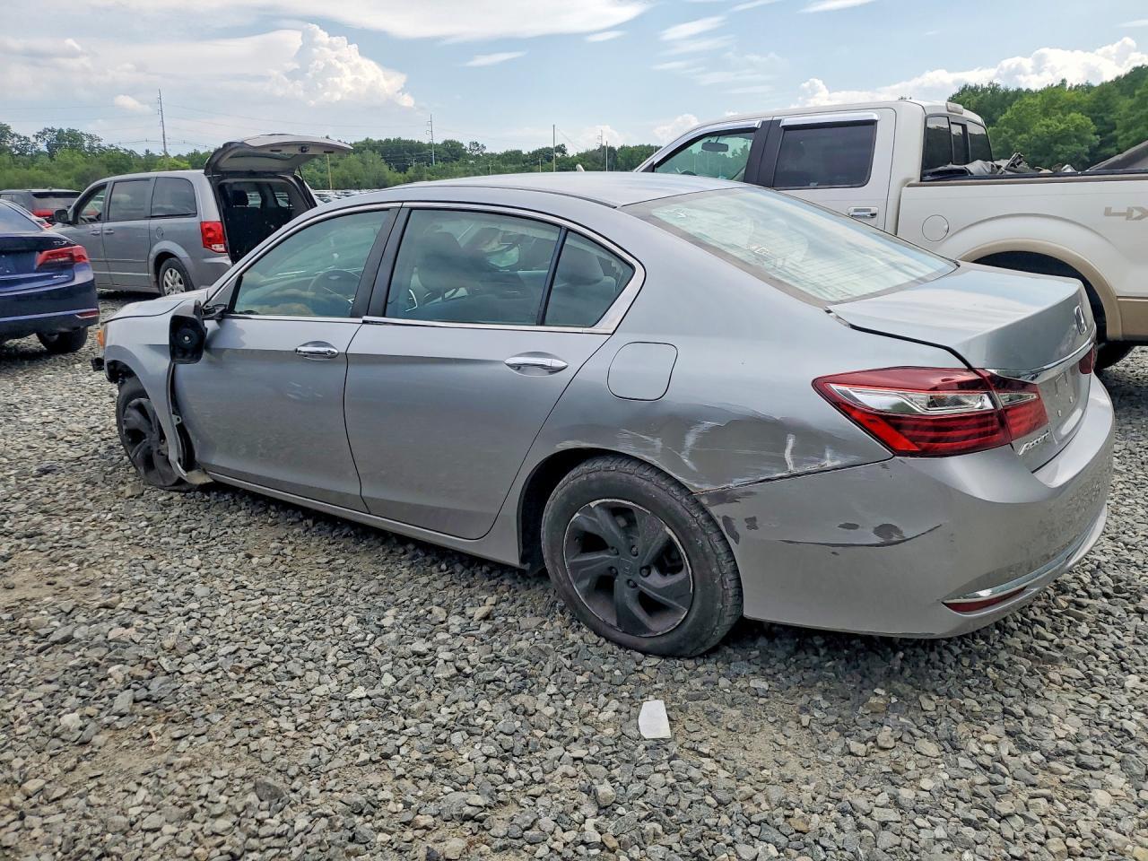 2017 Honda Accord Lx - Фото 2