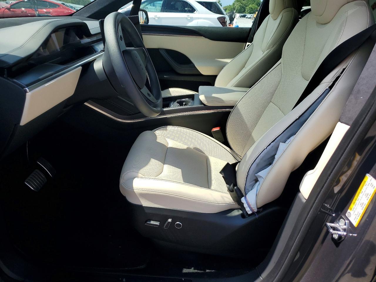 2023 Tesla Model X - Фото 7
