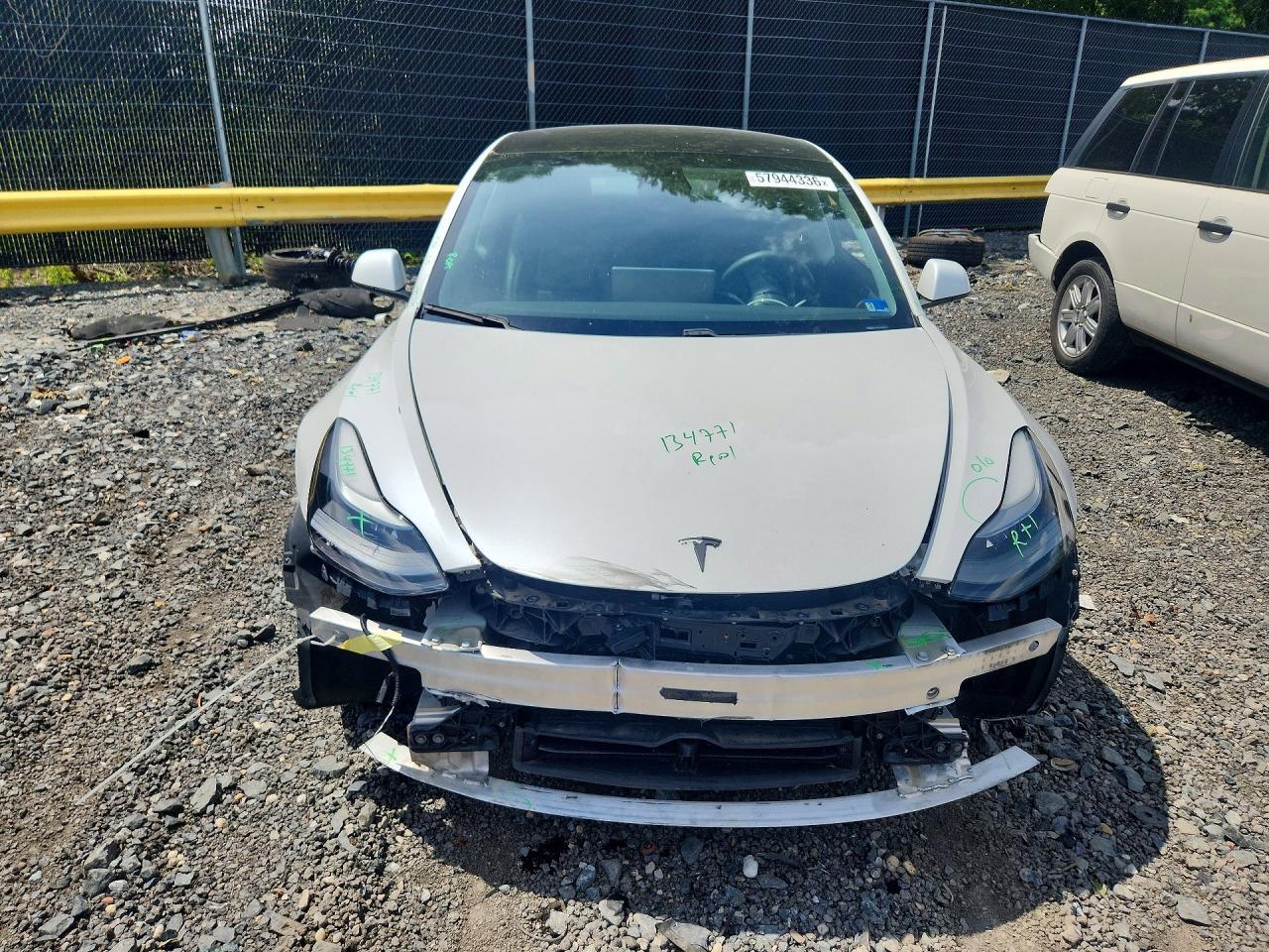 2021 Tesla Model 3 - Фото 5