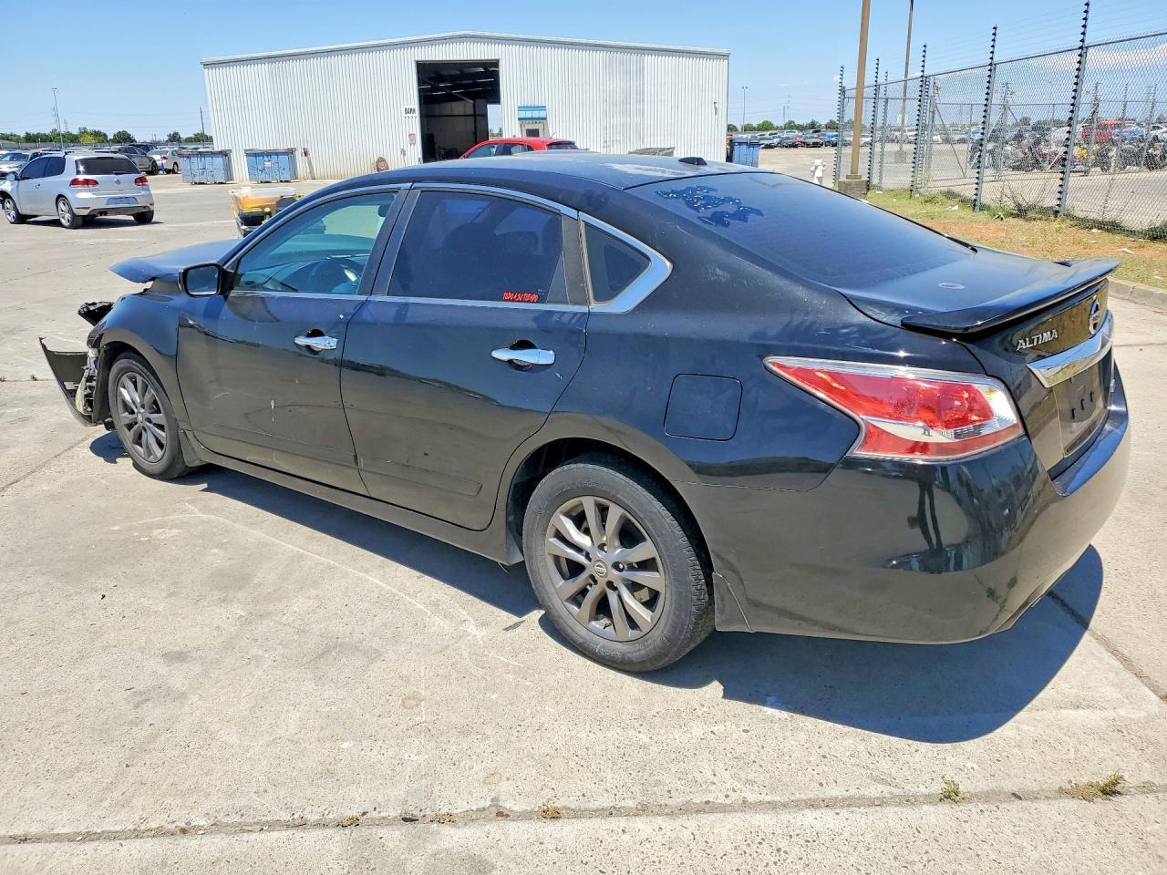 2015 Nissan Altima 2.5 S - Image 2