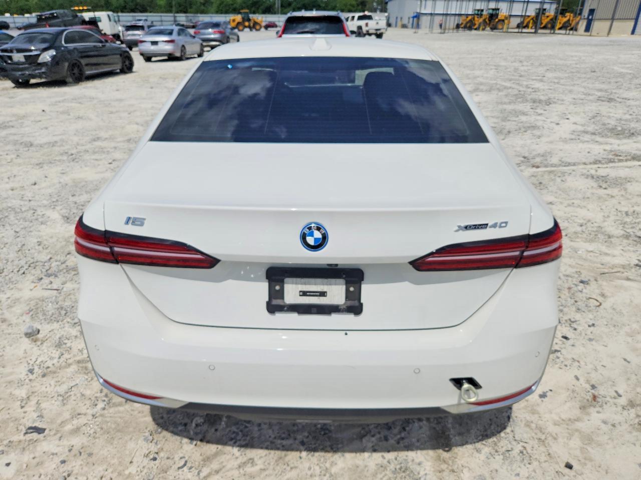 2025 BMW I5 xDrive 40 - Фото 6