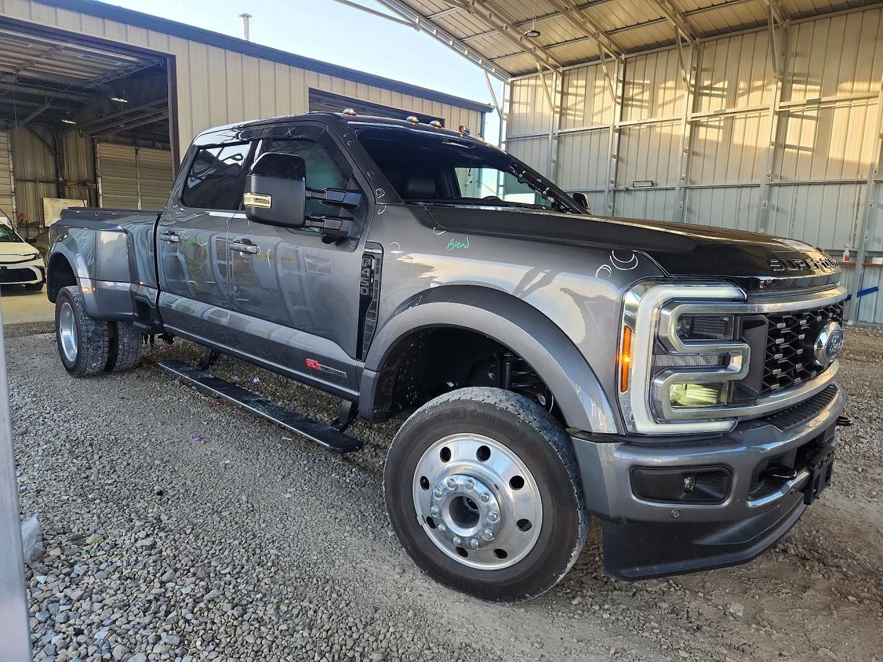 2026 Ford F450 Super Duty - Image 4