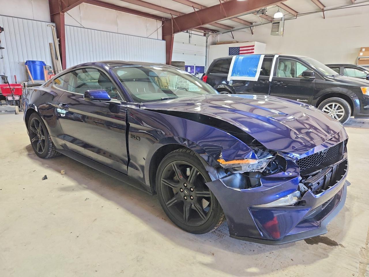 2020 Ford Mustang Gt - Фото 4