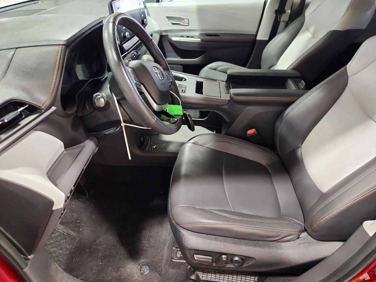 2022 Toyota Sienna Xse - Фото 7