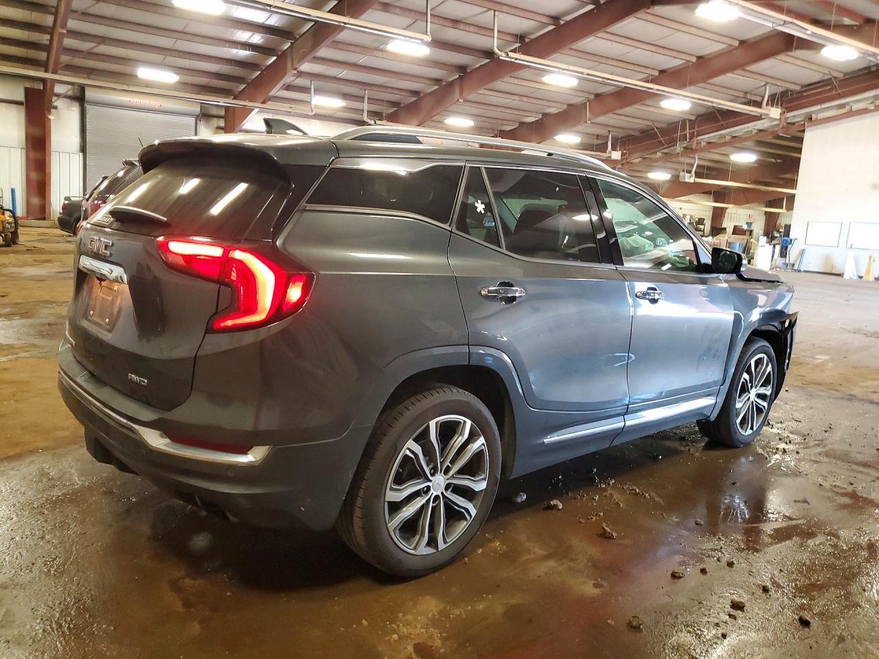 2020 GMC Terrain Denali - Фото 3