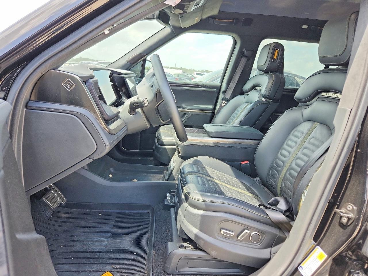 2024 Rivian R1S Adventure - Image 7