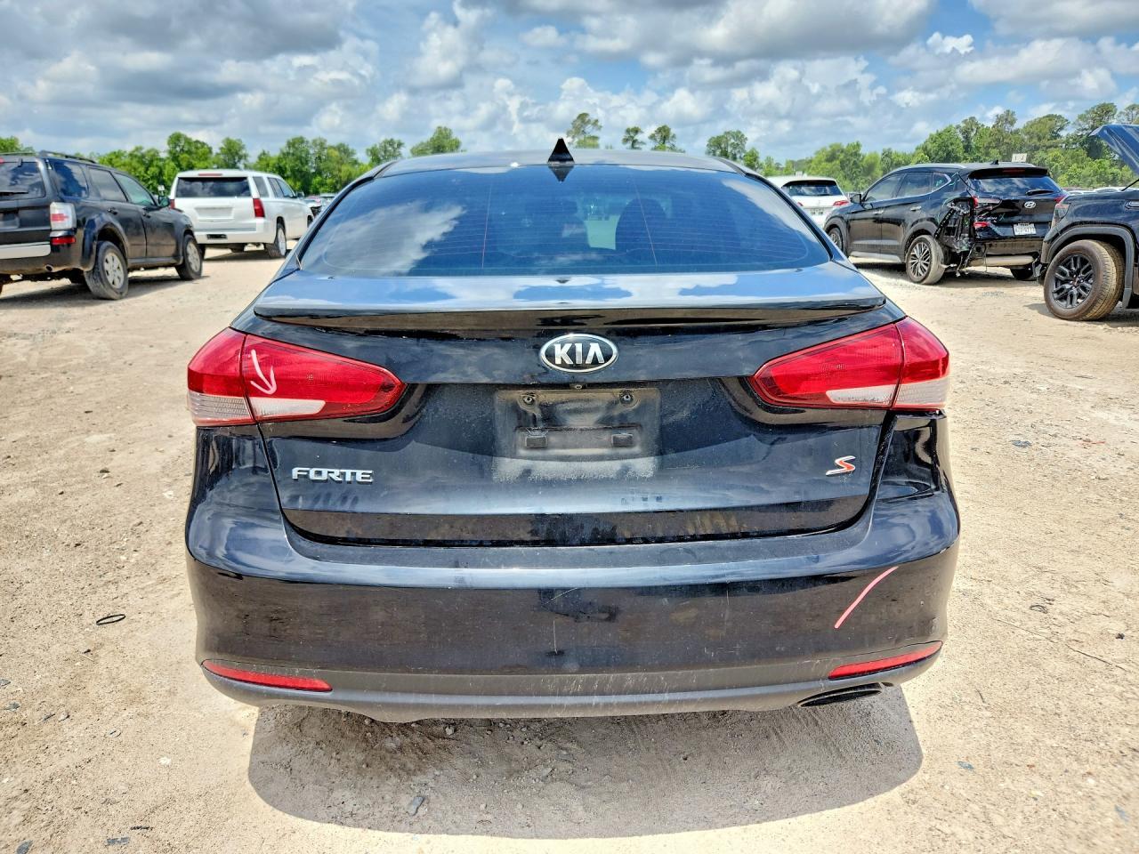 2018 Kia Forte S - Image 6
