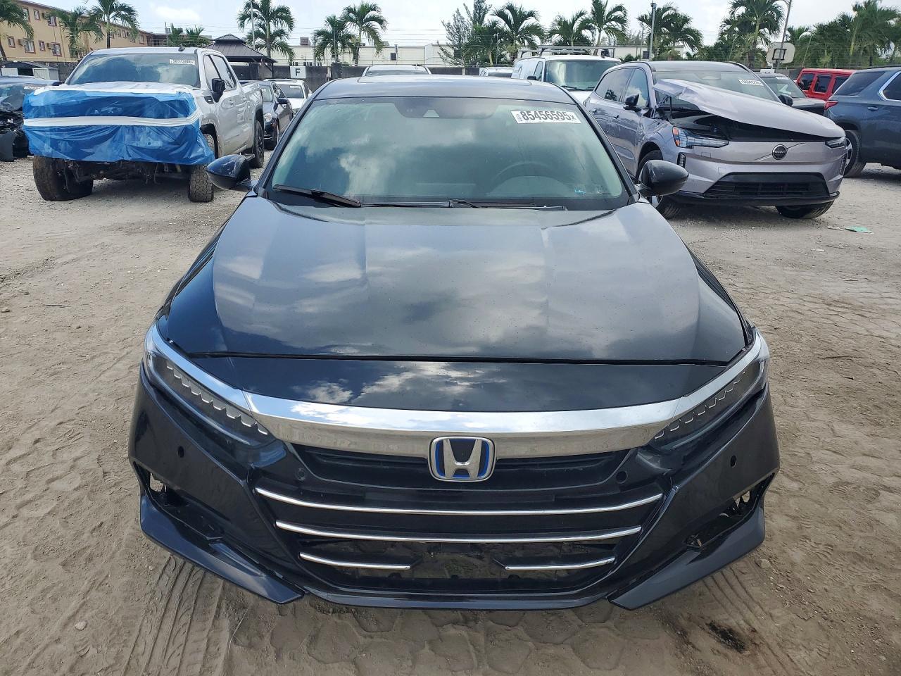 2022 Honda Accord Touring Hybrid - Image 5