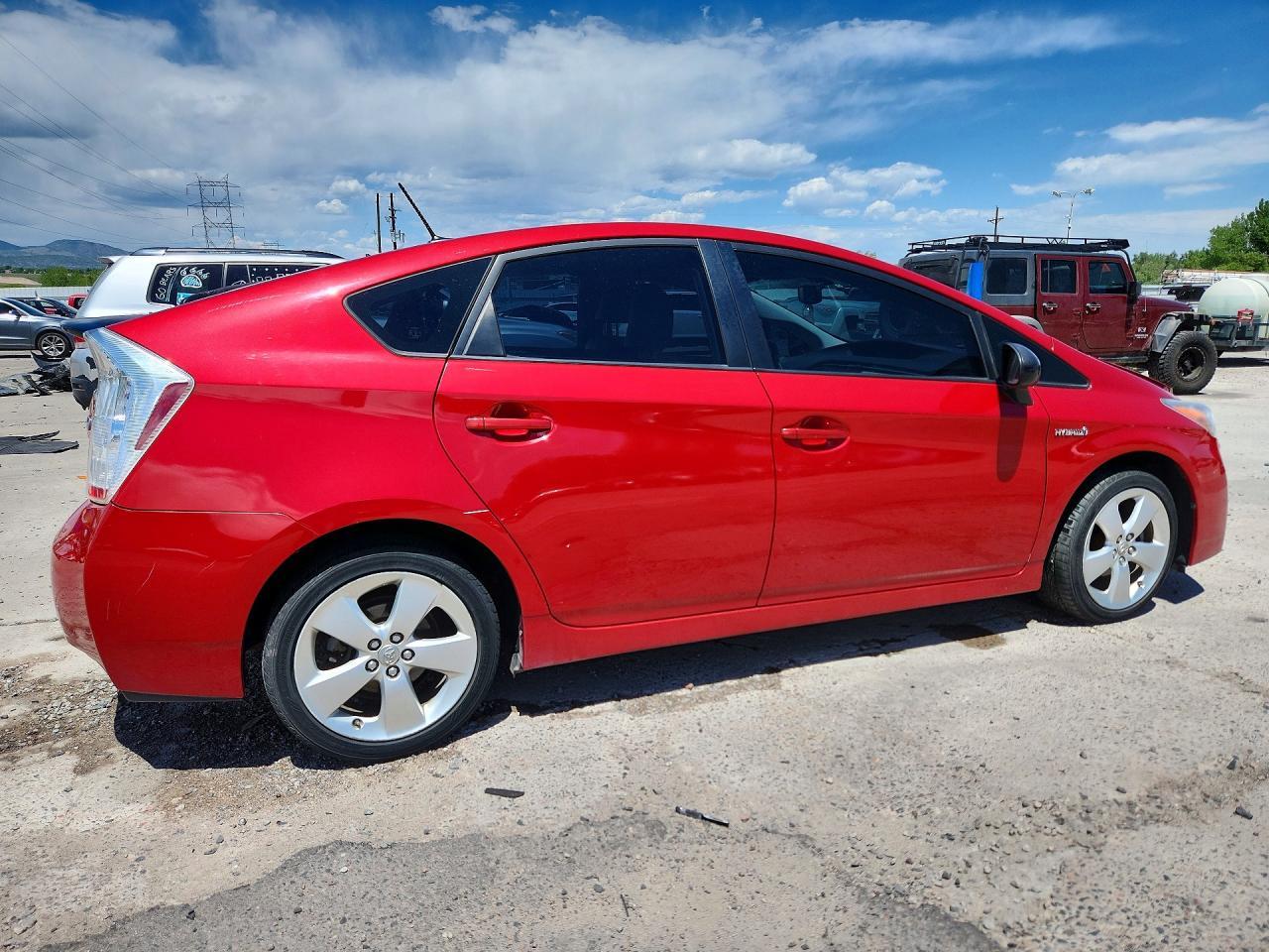 2010 Toyota Prius V - Image 3
