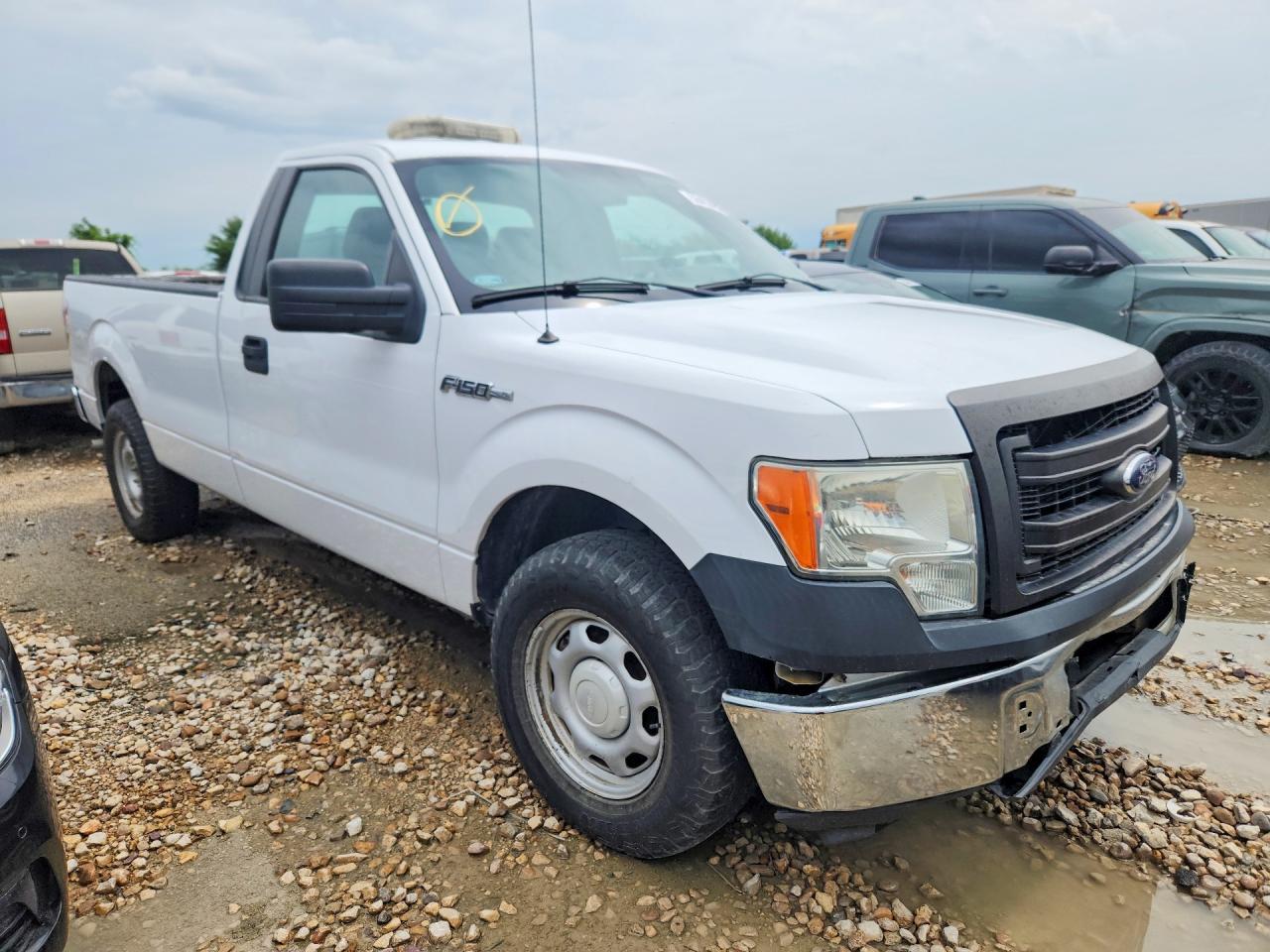 2014 Ford F150 - Image 4