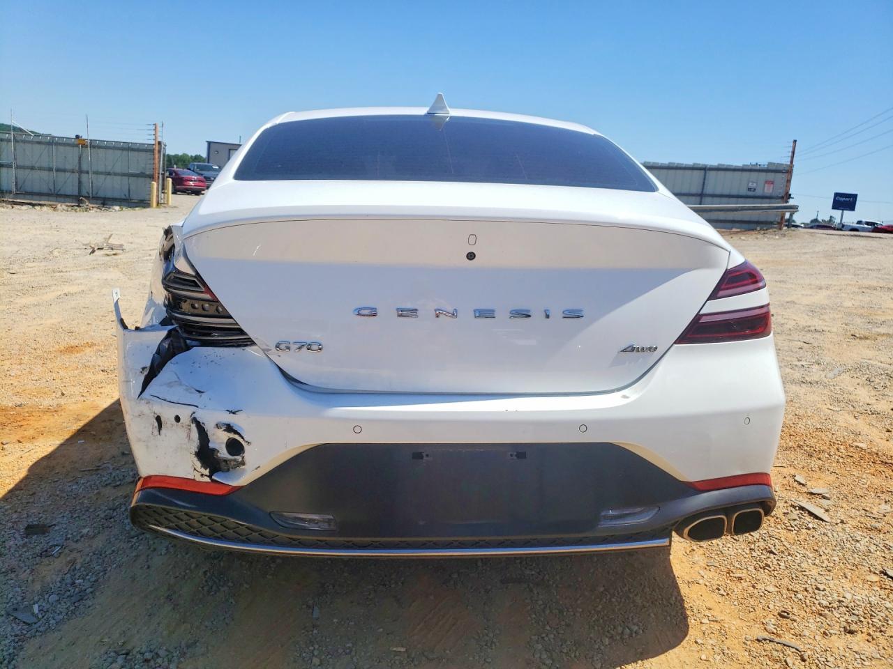 2022 Genesis G70 2.0T - Image 6
