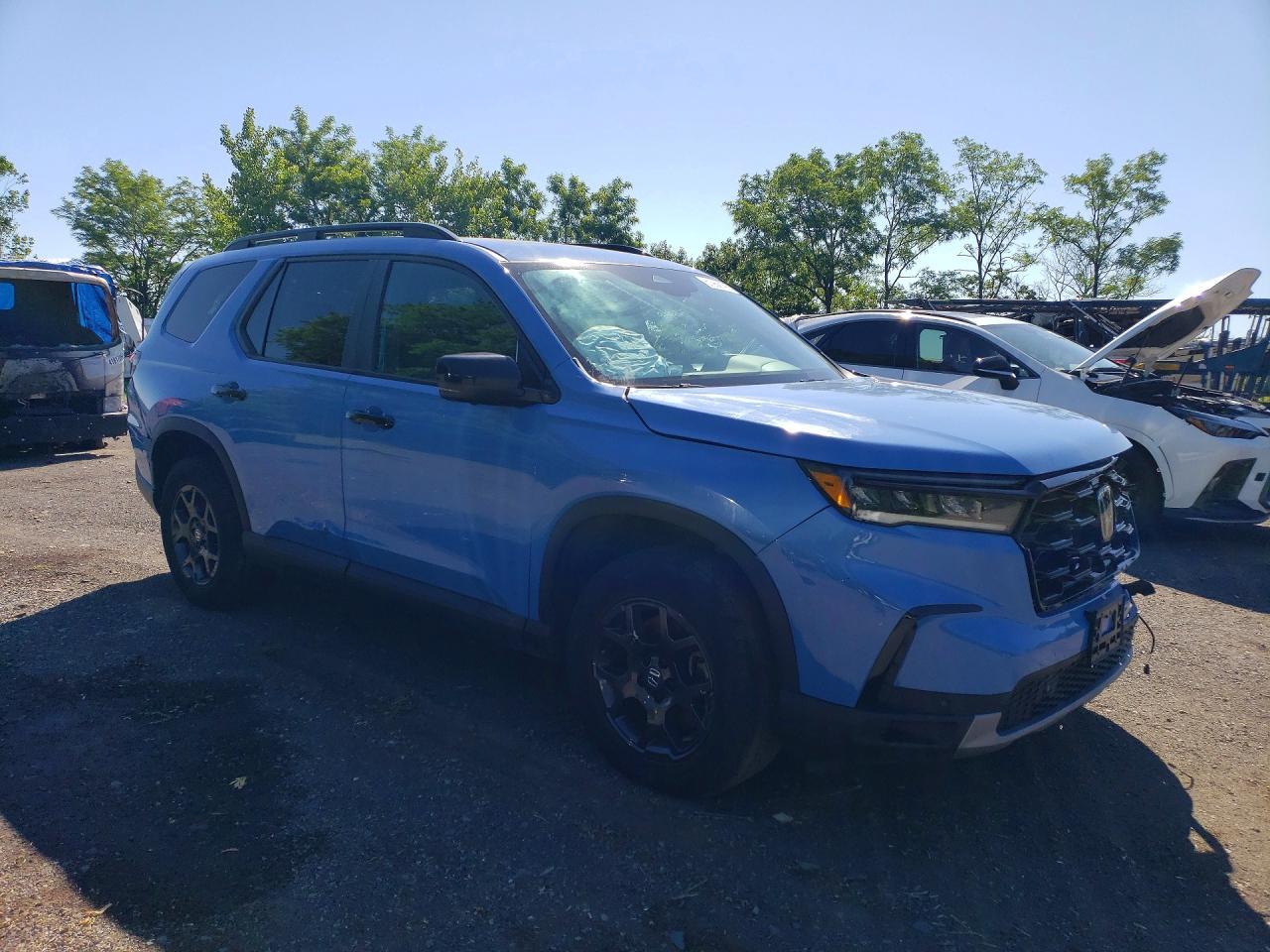 2025 Honda Pilot Trailsport - Image 4