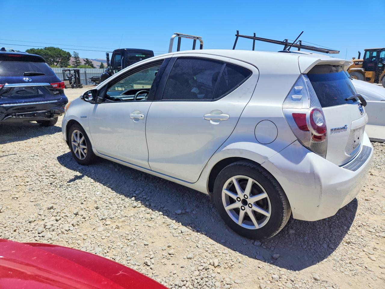 2013 Toyota Prius C Three - Фото 2