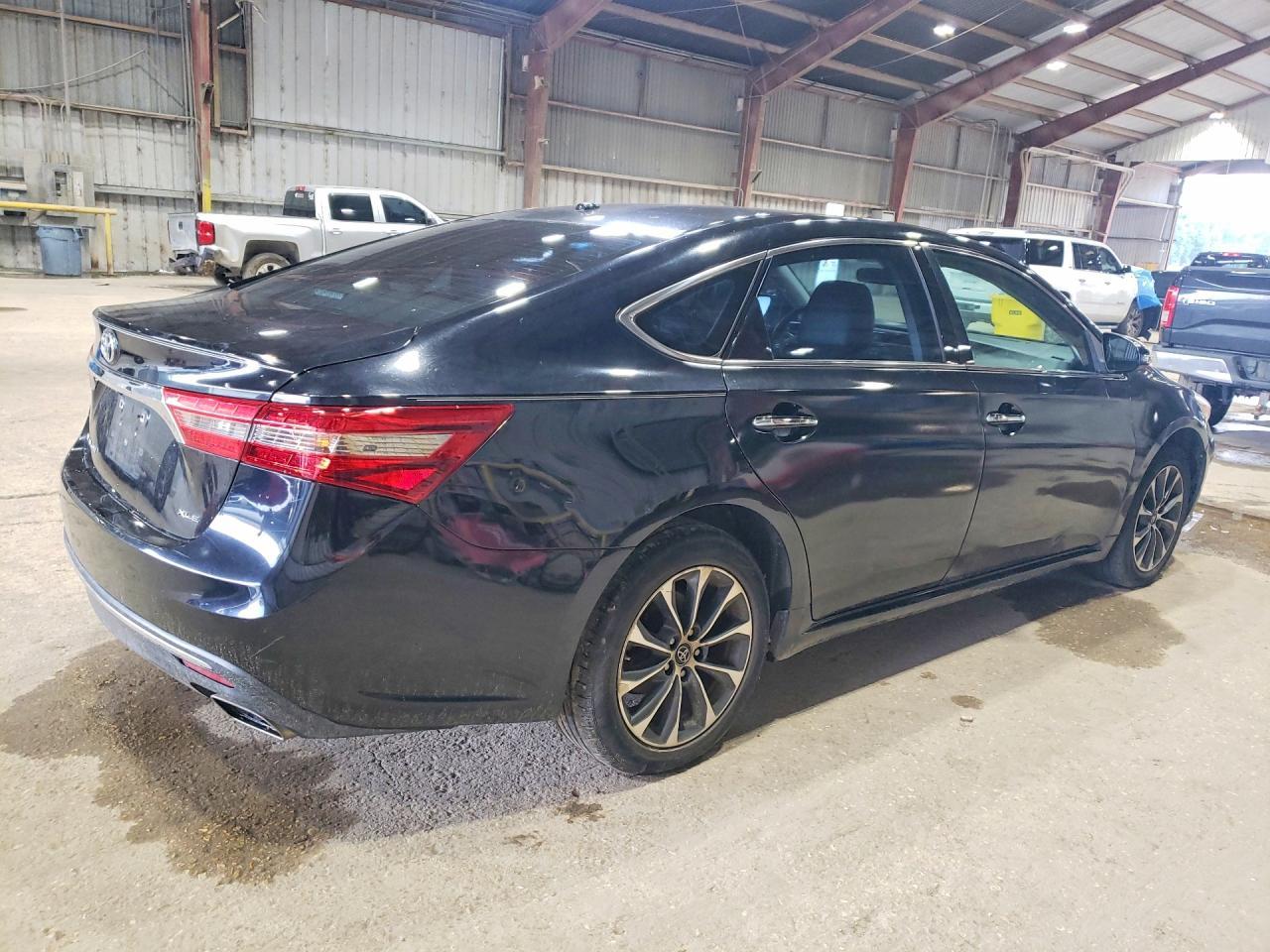 2018 Toyota Avalon Xle - Фото 3