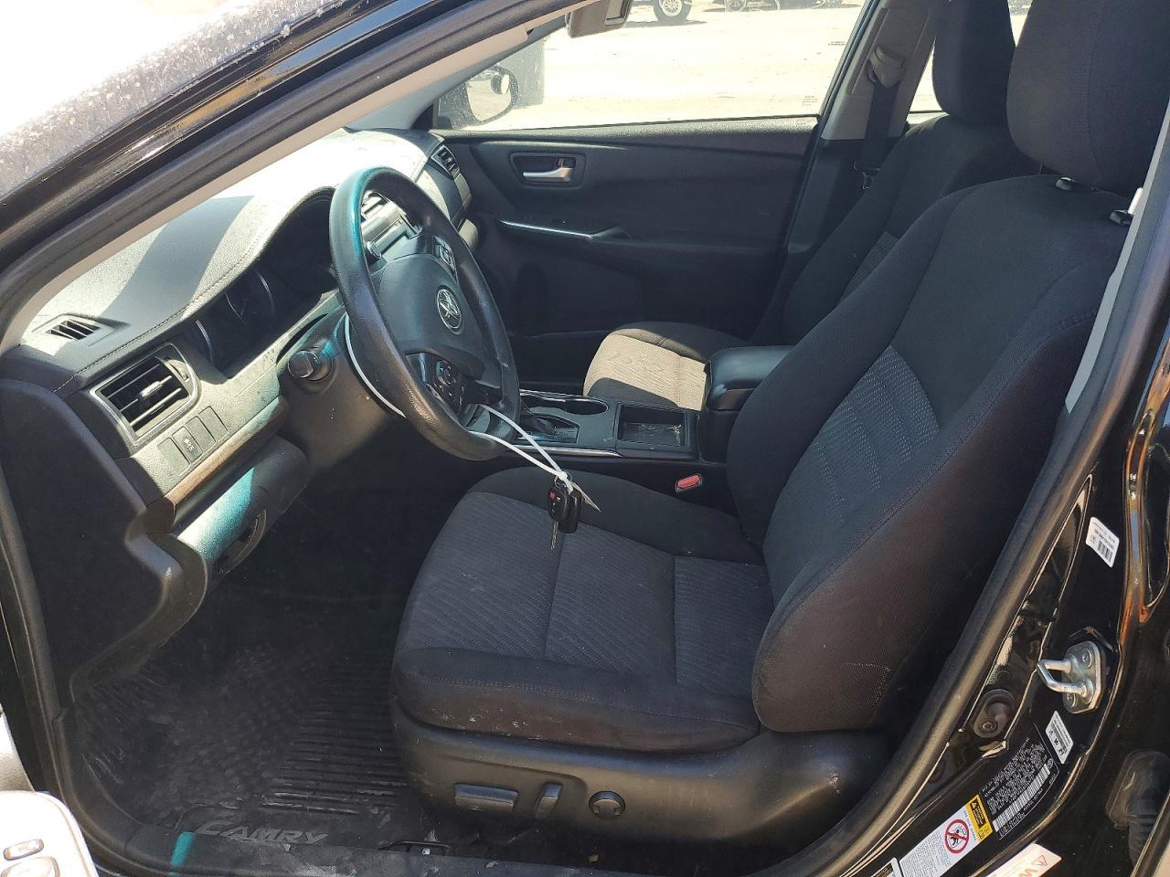 2016 Toyota Camry Le - Фото 7