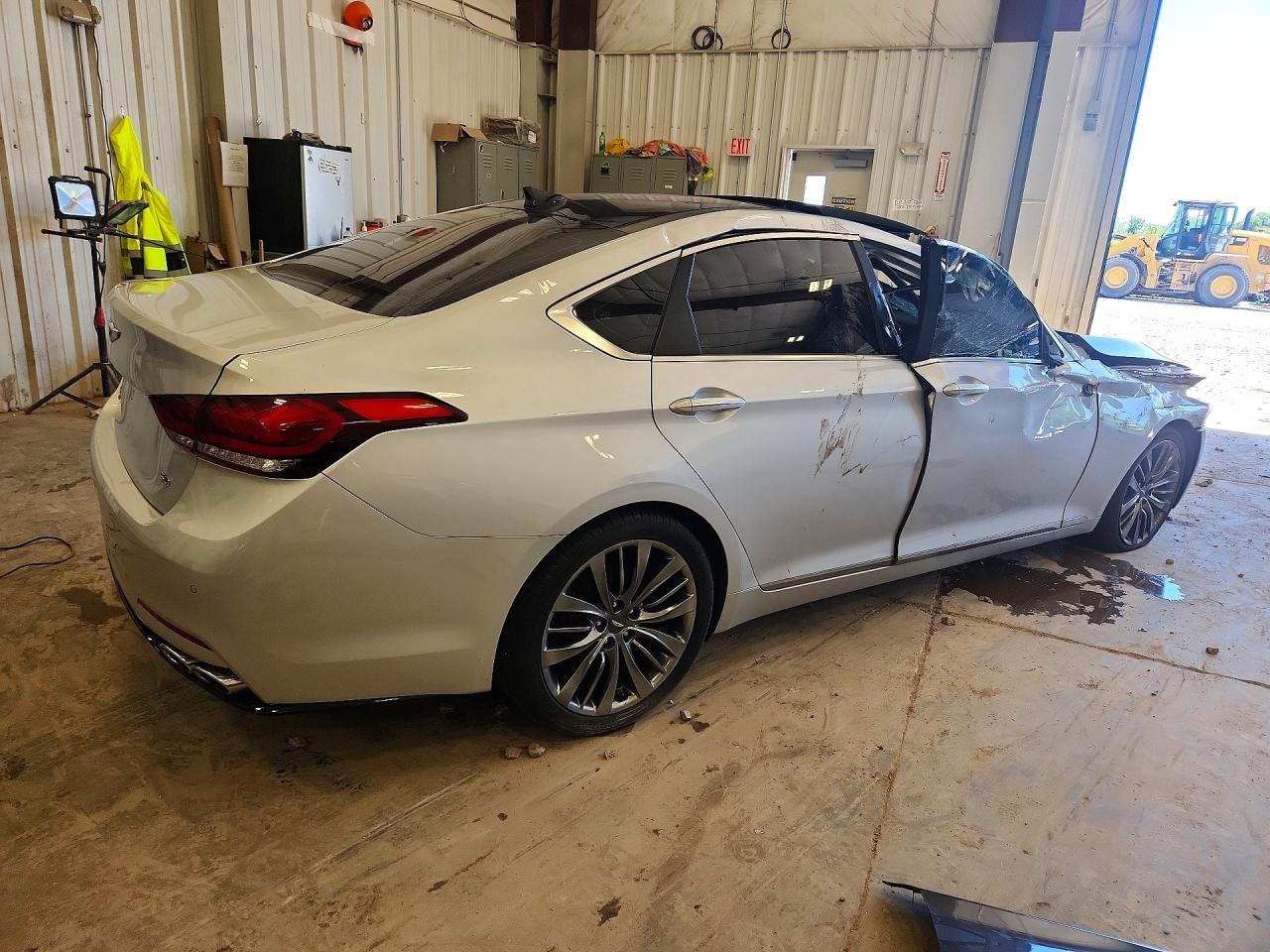 2018 Genesis G80 Ultimate - Image 3