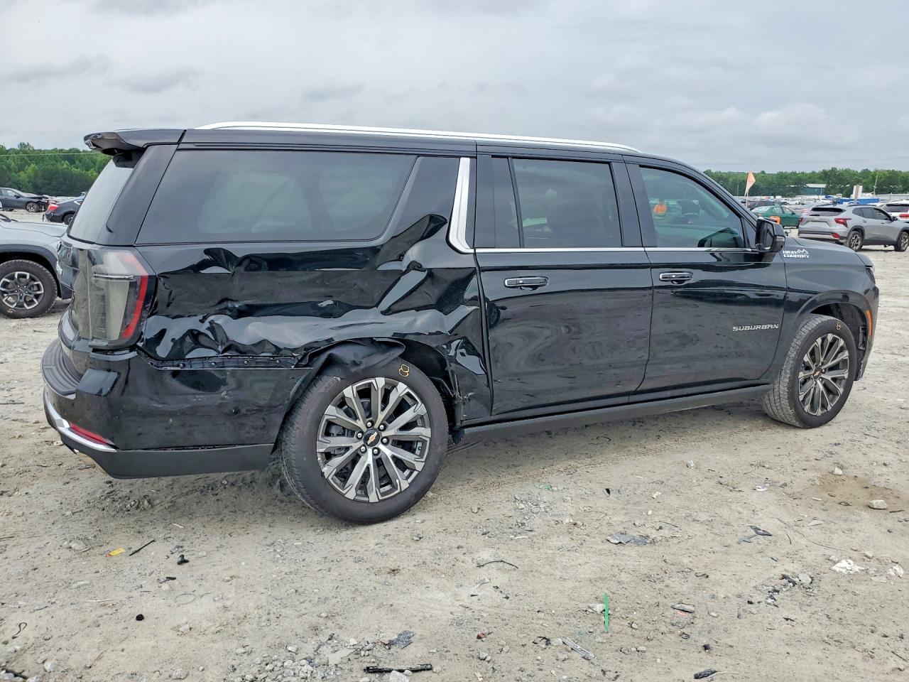 2026 Chevrolet Suburban C1500 High Country - Фото 3