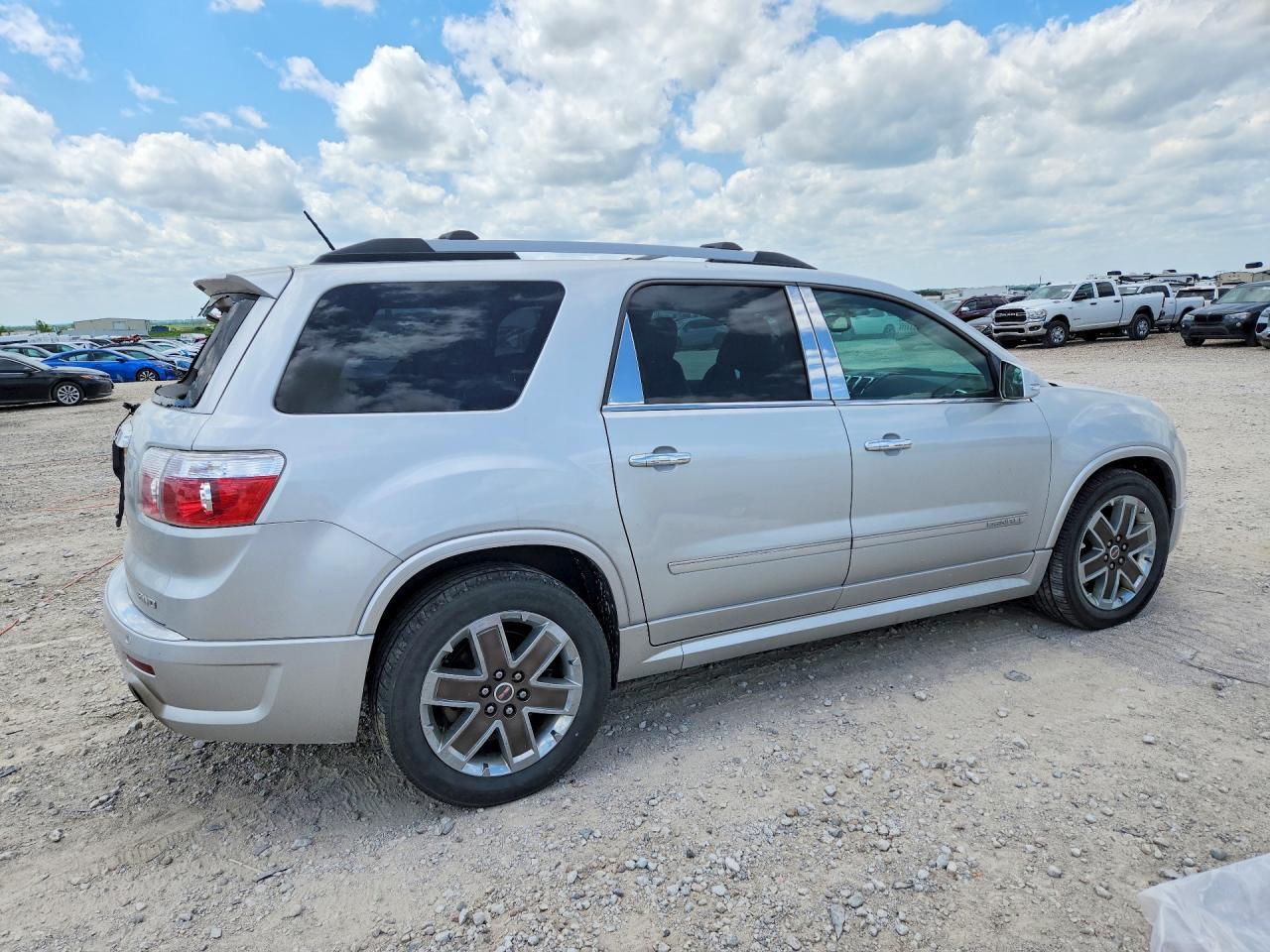 2012 GMC Acadia Denali - Фото 3
