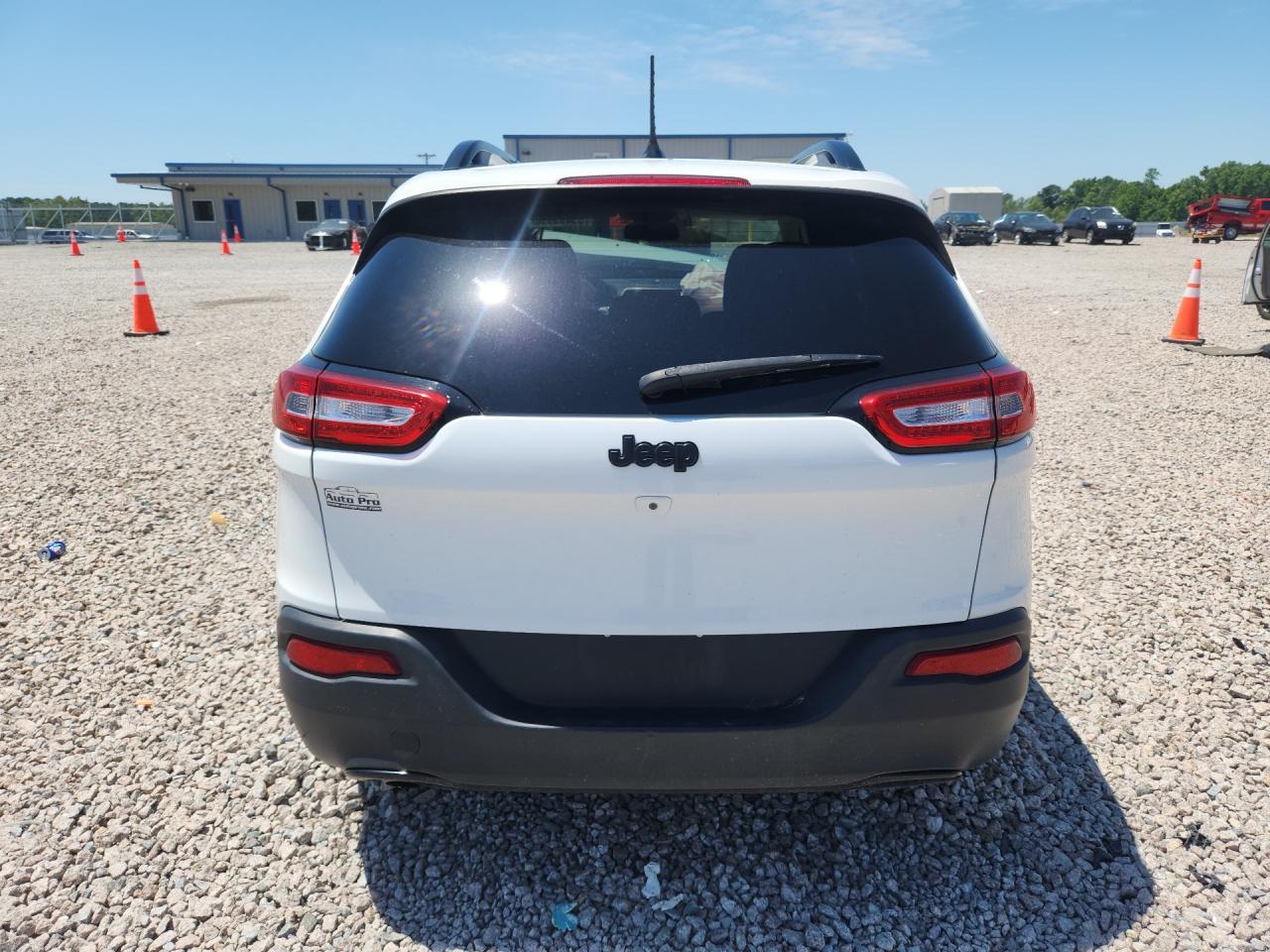 2018 Jeep Cherokee Latitude - Фото 6