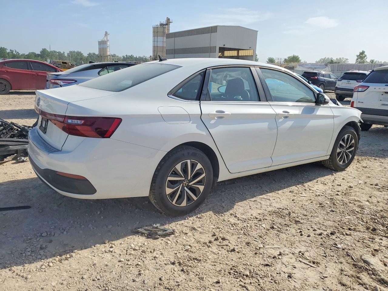 2025 Volkswagen Jetta S - Image 3