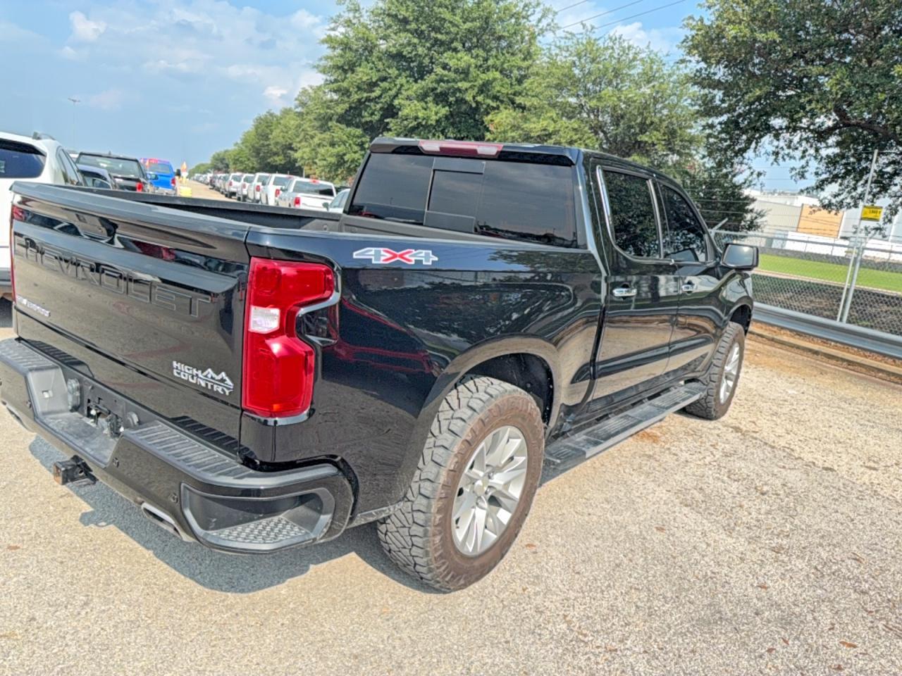 2021 Chevrolet Silverado K1500 High Country - Фото 4