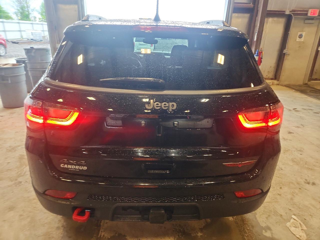 2022 Jeep Compass Trailhawk - Image 6