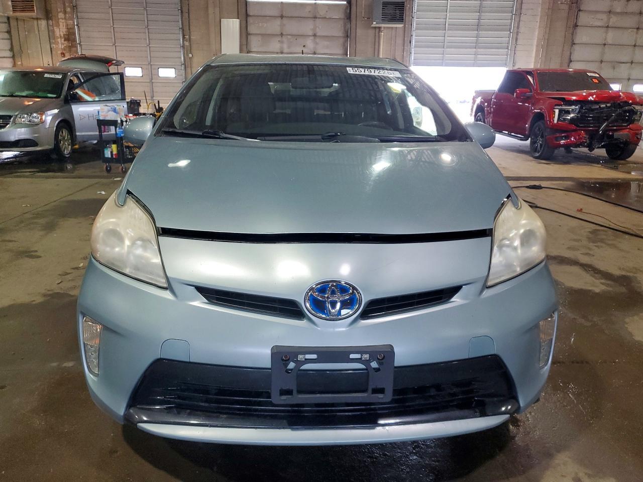 2012 Toyota Prius Two - Фото 5