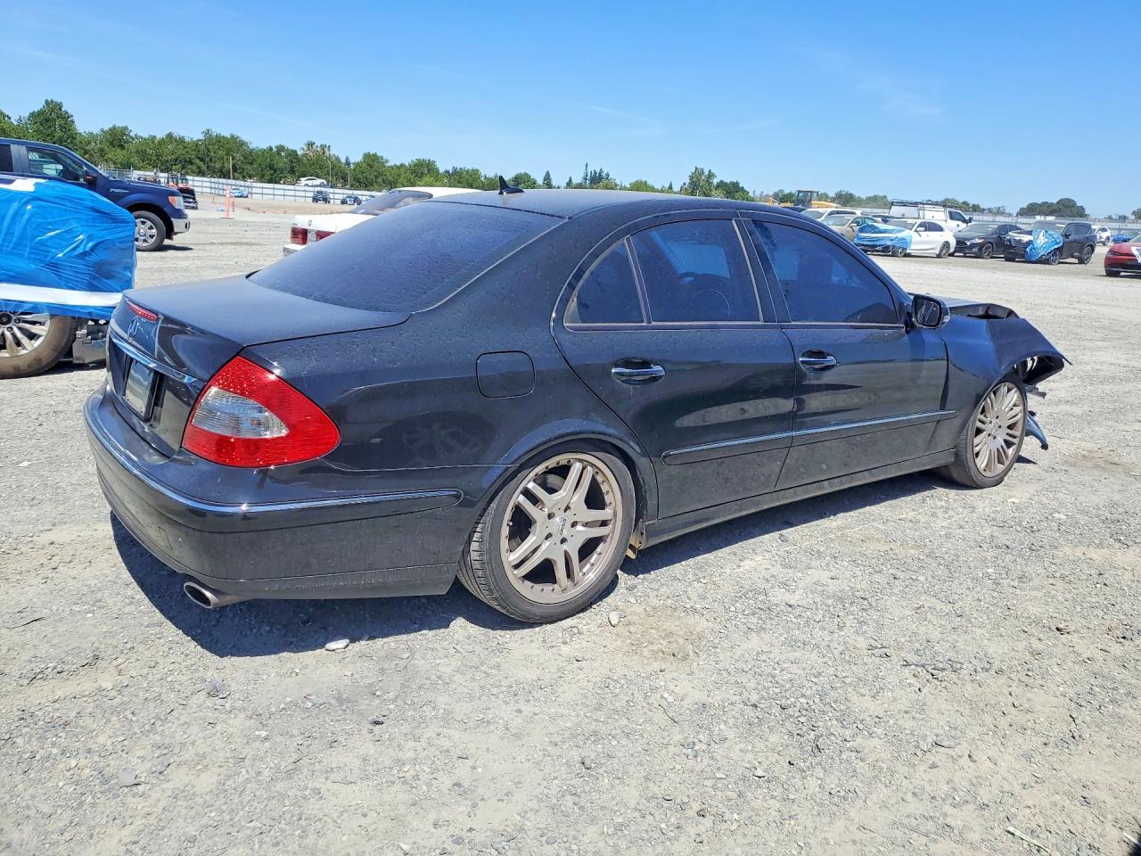 2007 Mercedes-Benz E 550 - Image 3
