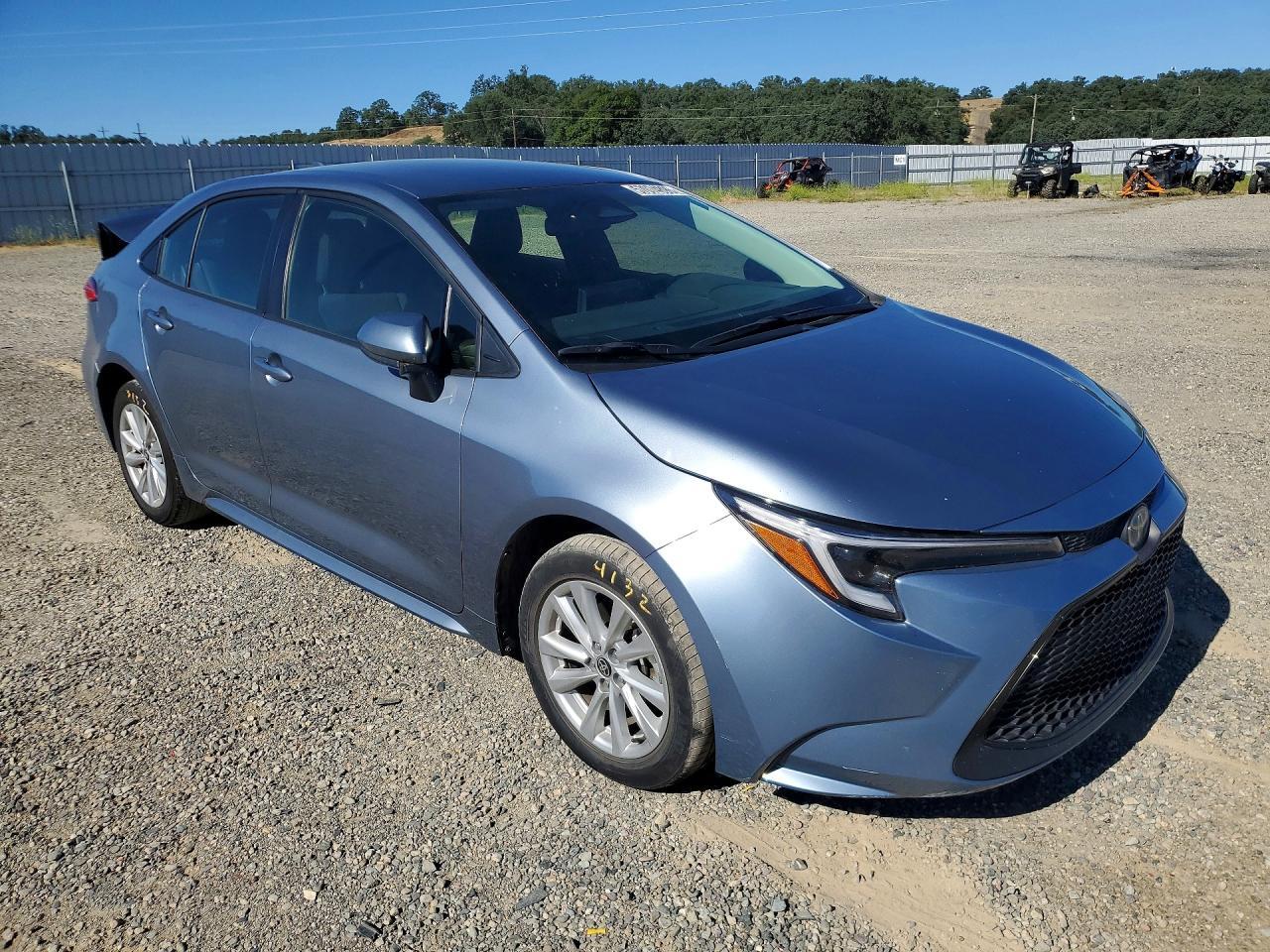 2025 Toyota Corolla Hybrid Le - Image 4