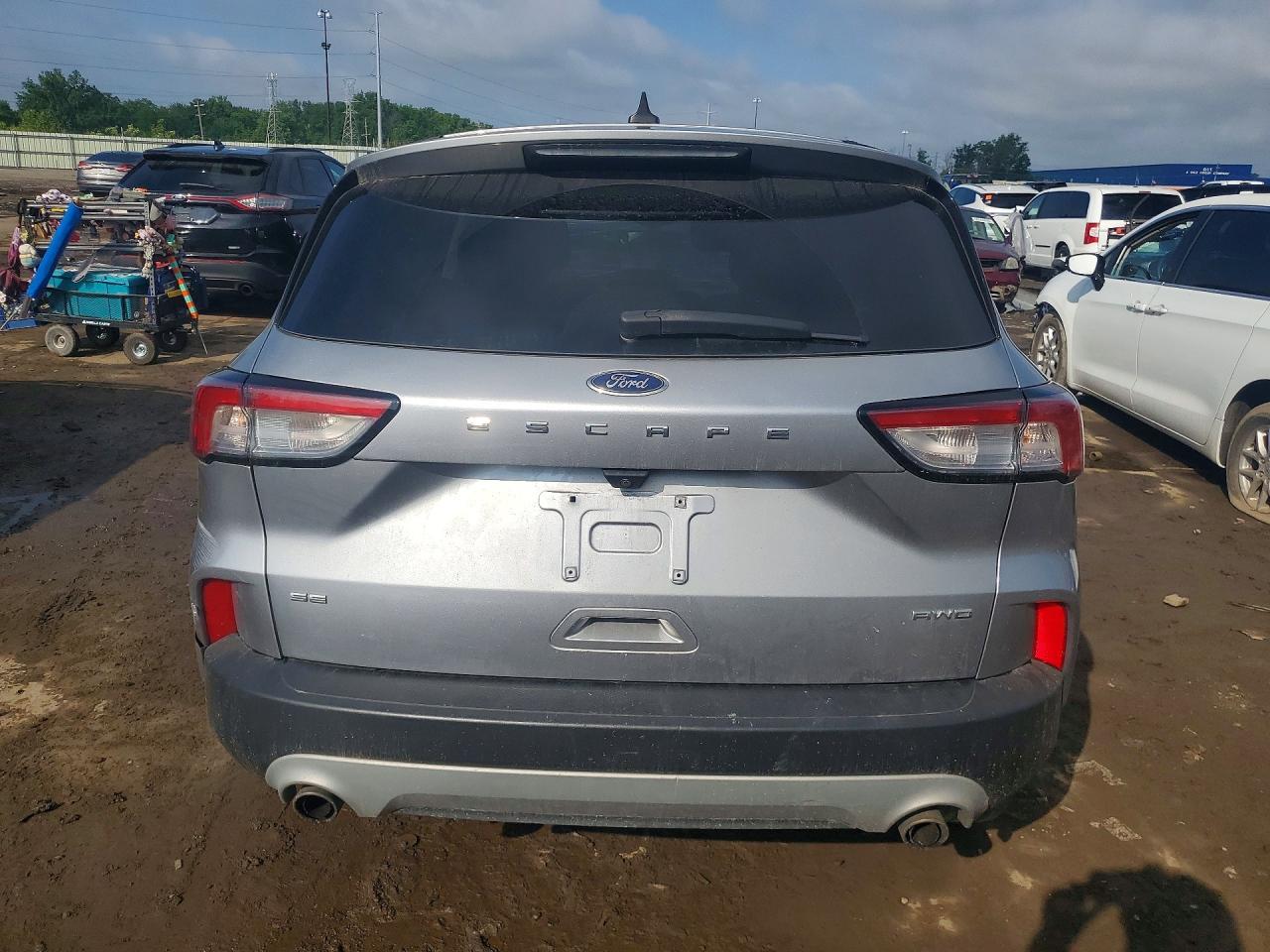 2021 Ford Escape Se - Фото 6