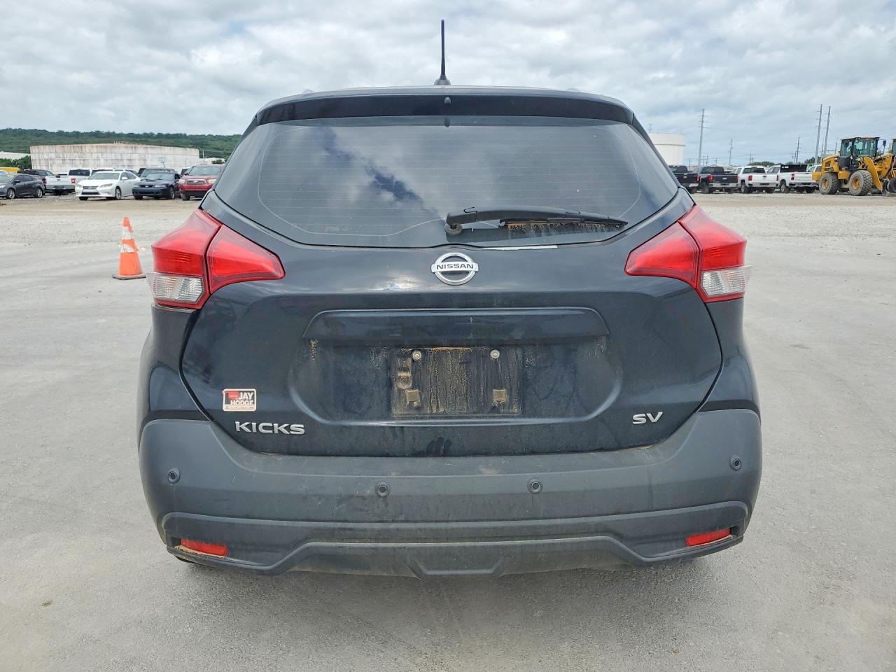 2020 Nissan Kicks Sv - Image 6