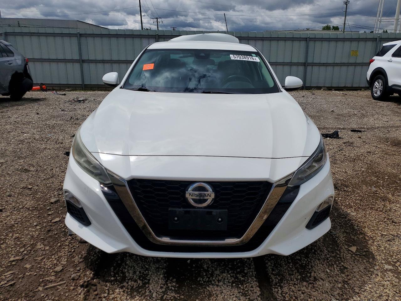 2020 Nissan Altima Sr - Фото 5